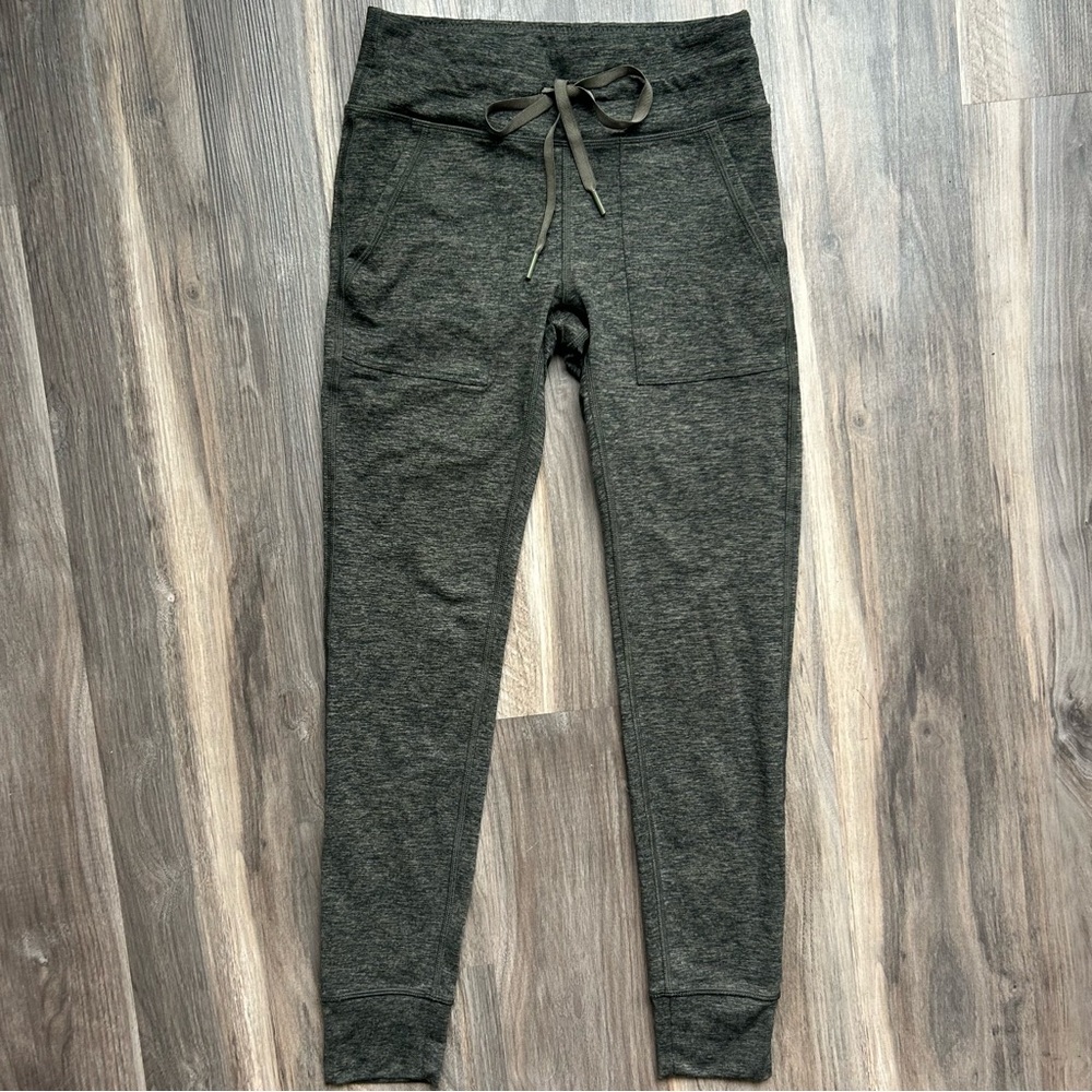 NWOT Aerie Jogger - Picture 2 of 11